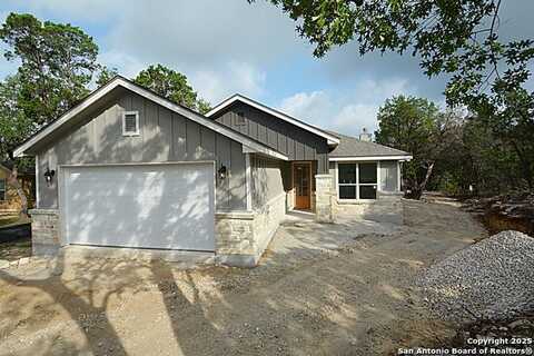 197 Bogi, Canyon Lake, TX 78133