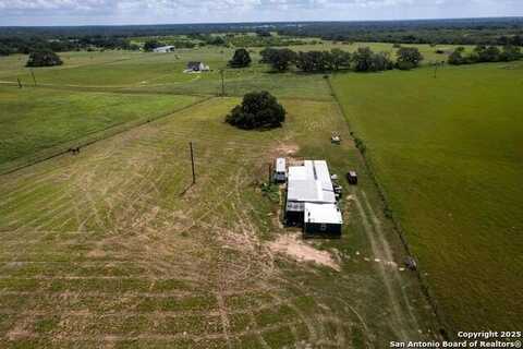 3721 Schuettig Rd, Poteet, TX 78065