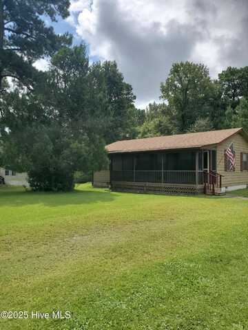 113 Quail Point Drive, Hubert, NC 28539
