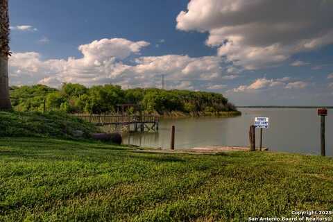 101 Campbell Rd 3, Sandia, TX 78383