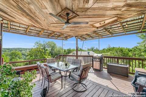 202 Hoskins Trail, Boerne, TX 78006