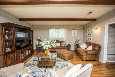 504 Ave C, Olton, TX 79064