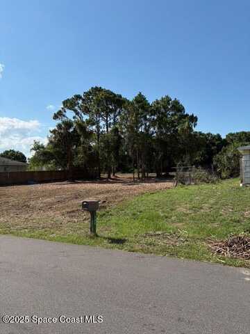 799 Altamira Street NW, Palm Bay, FL 32907