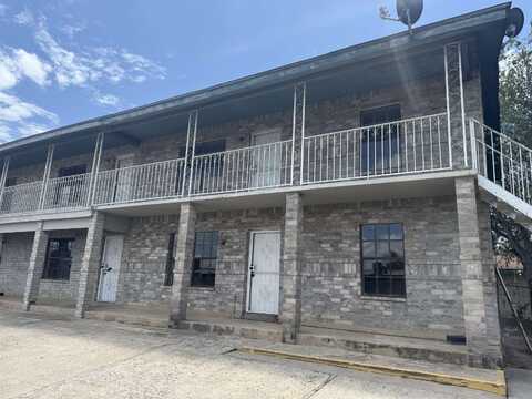 2816 Chestnut St, Laredo, TX 78046