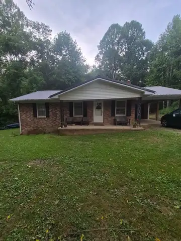 300 New Bethel Church Road Road, London, KY 40741