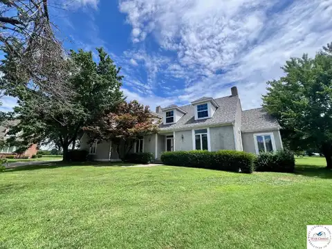 1704 S Nicklaus, Clinton, MO 64735