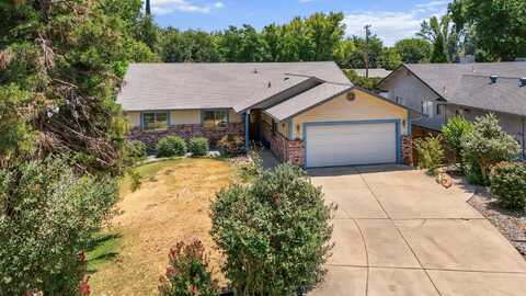 6749 Mullen Parkway, Redding, CA 96001
