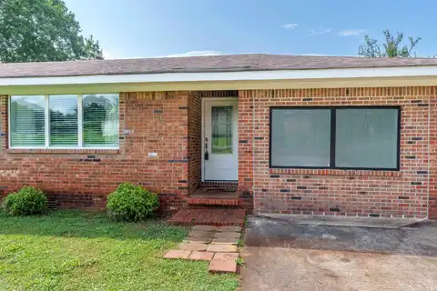 125 Duncan Dr, Russellville, AL 35654