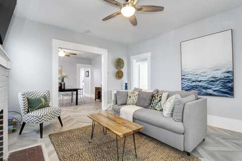6 N Nashville Ave, Ventnor City, NJ 08406