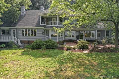 226 Crowder Point Dr, Reedville, VA 22539