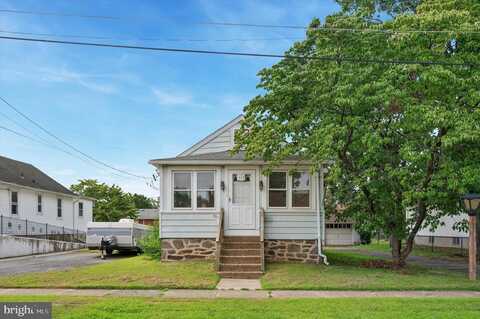 320 PRINTZ AVE, ESSINGTON, PA 19029