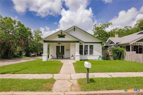 212 Coke Street, Yoakum, TX 77995