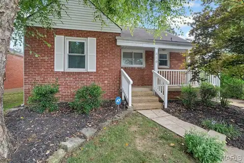 416 Hazelgreen Drive, Webster Groves, MO 63119