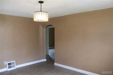 2643 Solway Avenue, Saint Louis, MO 63136