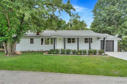 7 Glen Oaks Drive, Fenton, MO 63026