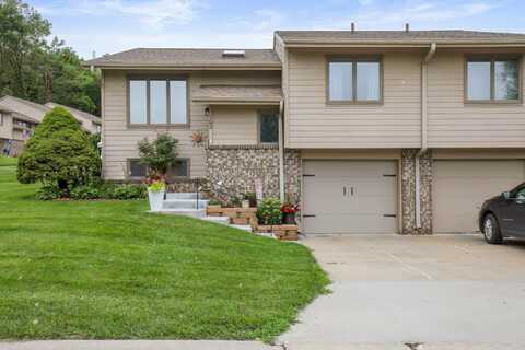102 ARBOR RIDGE Lane, COUNCIL BLUFFS, IA 51503