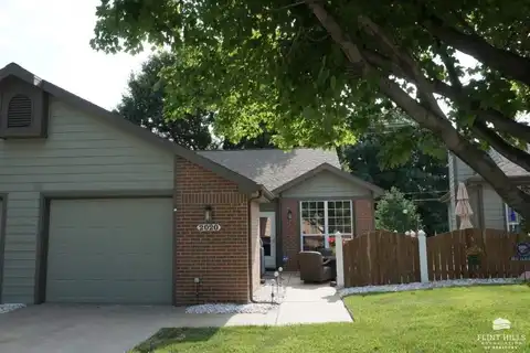2020 North Pointe Drive, Manhattan, KS 66502