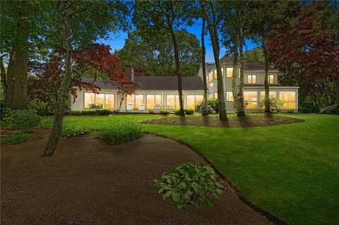 125 Woodruff Avenue, Narragansett, RI 02882