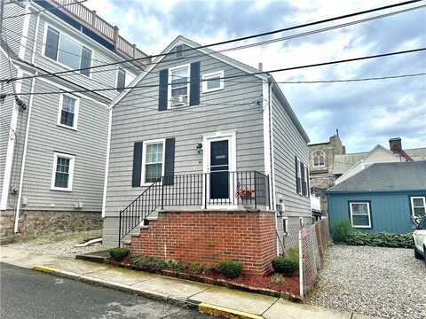 45 Extension Street, Newport, RI 02840