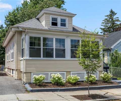 66 Grosvenor Avenue, Providence, RI 02908