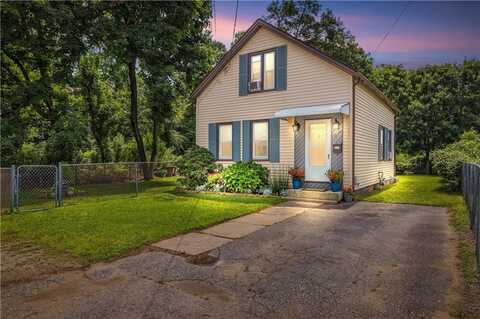 7 Cottage Street, Westerly, RI 02891