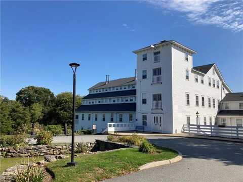 40 Web Avenue, North Kingstown, RI 02852