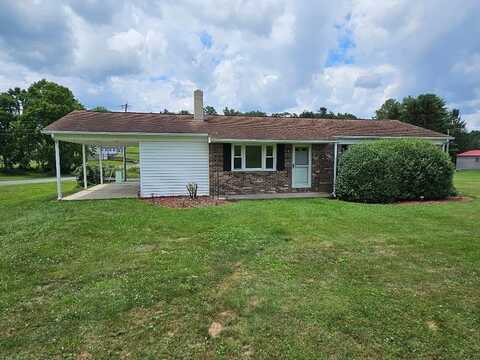 54 Forest Ln, Galax, VA 24333