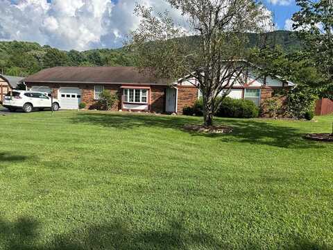 135 Adams St, Tazewell, VA 24651