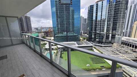 1300 Brickell Bay Dr, Miami, FL 33131