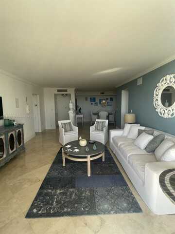 1121 Crandon Blvd, Key Biscayne, FL 33149
