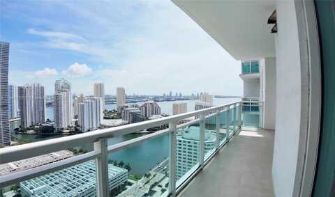 950 Brickell Bay Dr, Miami, FL 33131