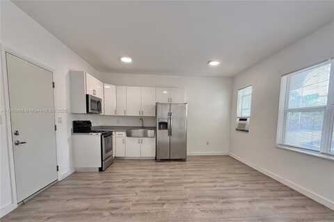 402 NW 12th Ave, Miami, FL 33128