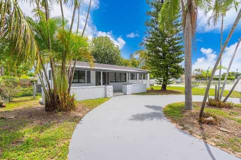 1041 NW 199th St, Miami Gardens, FL 33169