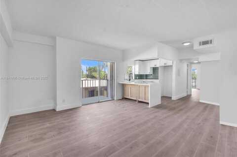 1960 Marseille Dr, Miami Beach, FL 33141