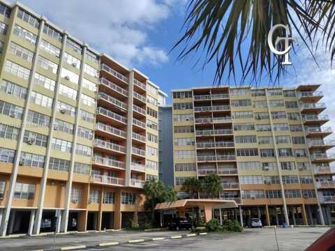 2025 NE 164th St, North Miami Beach, FL 33162