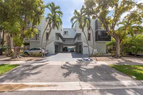 3862 NE 171st St, North Miami Beach, FL 33160