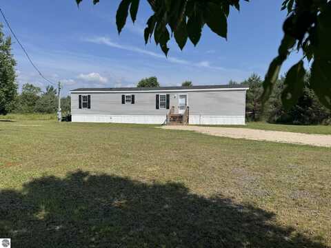 12588 Moorestown Road, Fife Lake, MI 49633