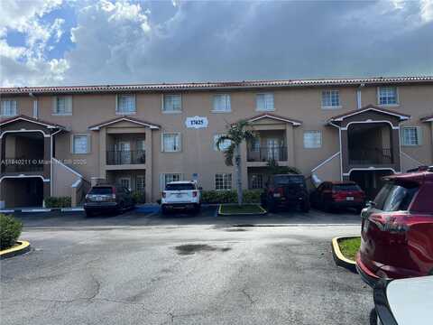17425 NW 75th Pl, Hialeah, FL 33015