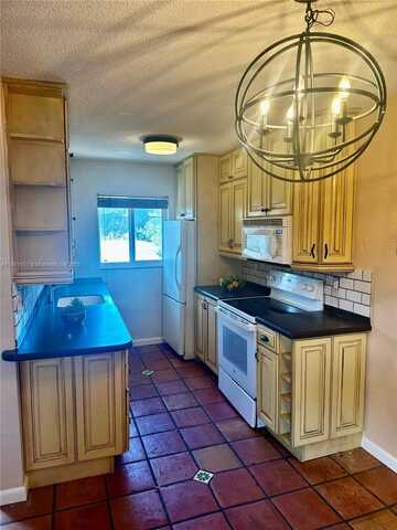1733 Mayo St, Hollywood, FL 33020