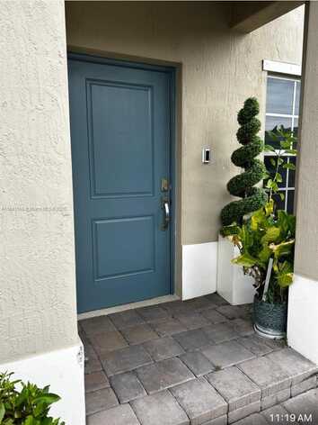 489 NE 5th Pl, Florida City, FL 33034