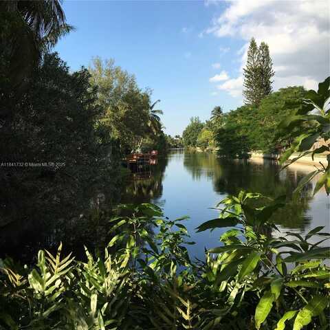 9925 SW 84 St, Miami, FL 33173