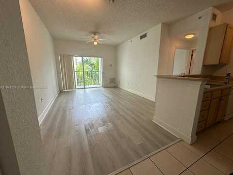 6001 SW 70th St, South Miami, FL 33143