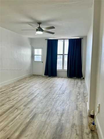 1300 Lincoln Rd, Miami Beach, FL 33139
