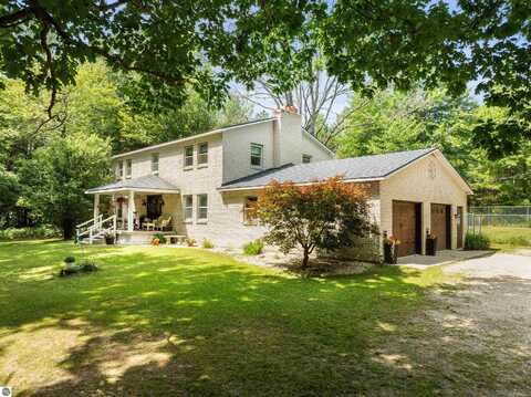 11781 E M-55, Cadillac, MI 49601