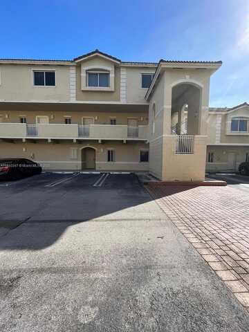 7995 NW 8th St, Miami, FL 33126