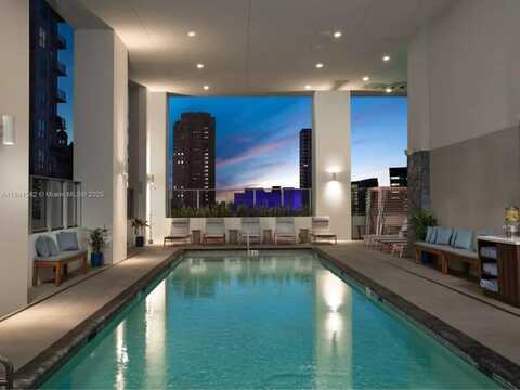 227 NE 2nd St, Miami, FL 33132
