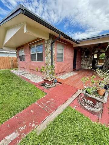 4088 SW 51 ST, Dania Beach, FL 33314
