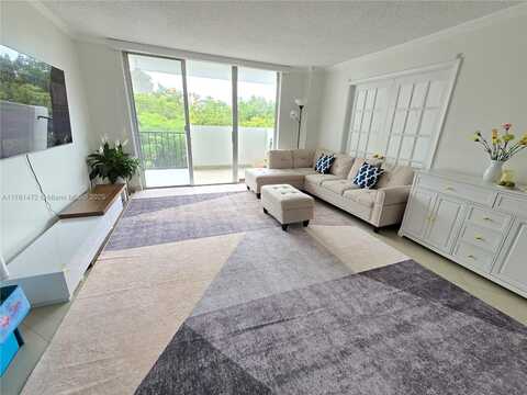 2780 NE 183rd St, Aventura, FL 33160