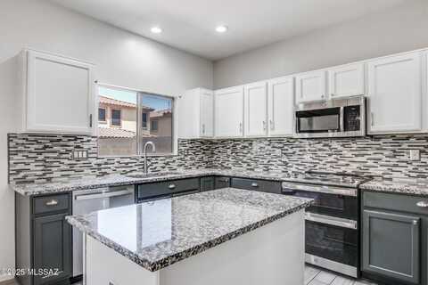 432 W Calle Sombra Linda, Sahuarita, AZ 85629