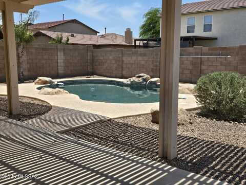 10081 N Blue Crossing Way, Tucson, AZ 85743